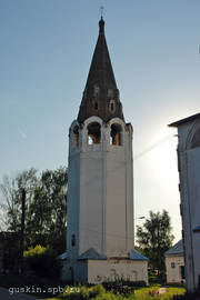 Gorokhovets. The bell tower of the cathedral of Annunciation of Mother of God (1700).