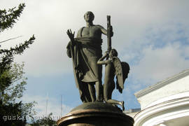 A monument to Mikhail Lomonosov by I.Martos.