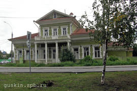 Vologda. The Zasetsky's house (1790th; rebuild in the end of 19th c.). The oldest wooden building in the town.