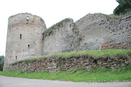 The fortress of Izborsk. Temnushka tower.